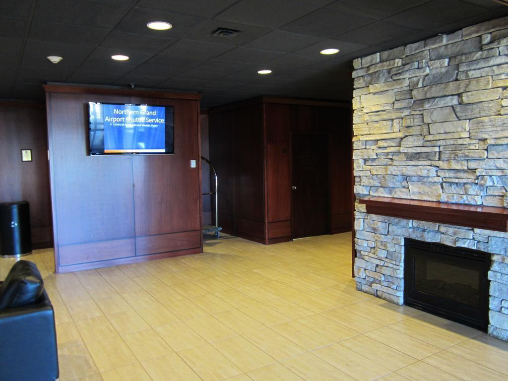 Ramada By Wyndham Northern Grand Hotel & Conference Centre Fort St. John Luaran gambar