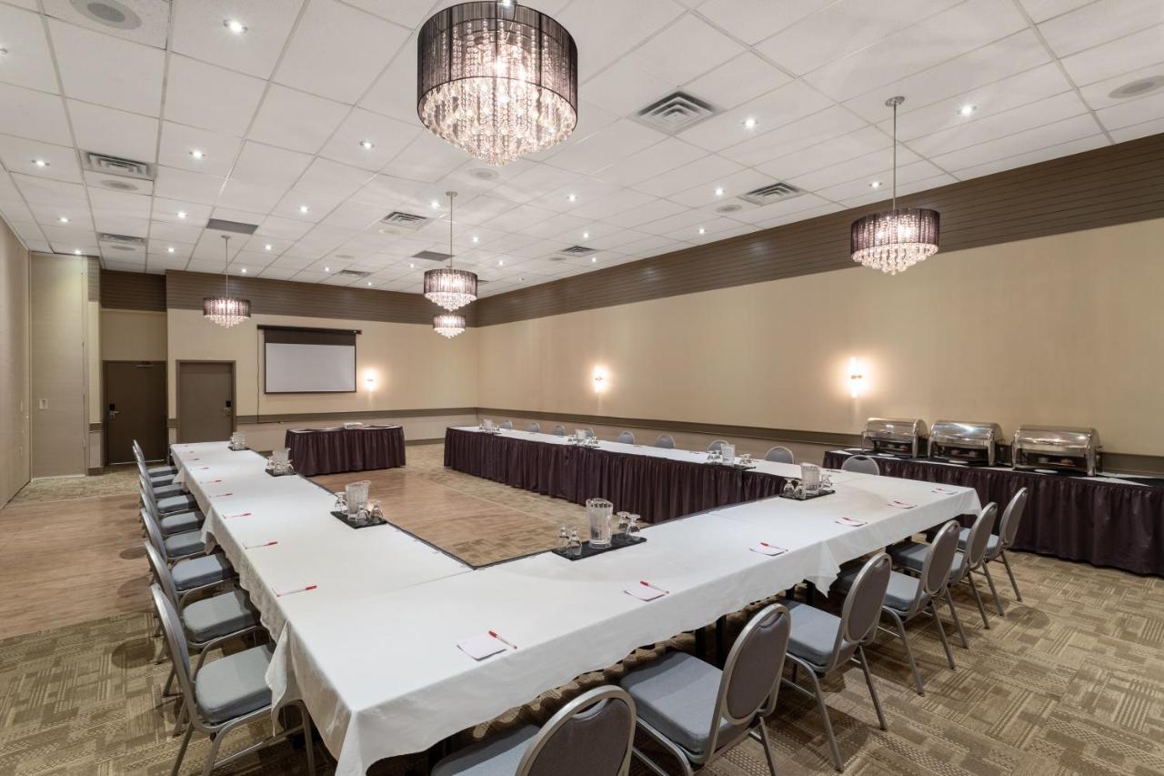 Ramada By Wyndham Northern Grand Hotel & Conference Centre Fort St. John Luaran gambar